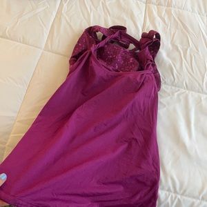 Athletic top with built in bra! barely been worn!